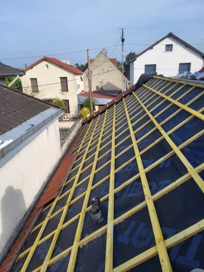 Decennial guarantee roofer Paris construction insurance